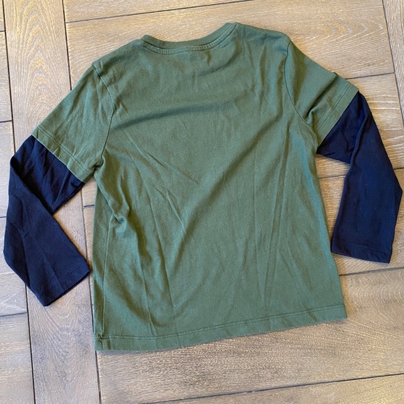 Old Navy long sleeve graphic t-shirt - Picture 2 of 4